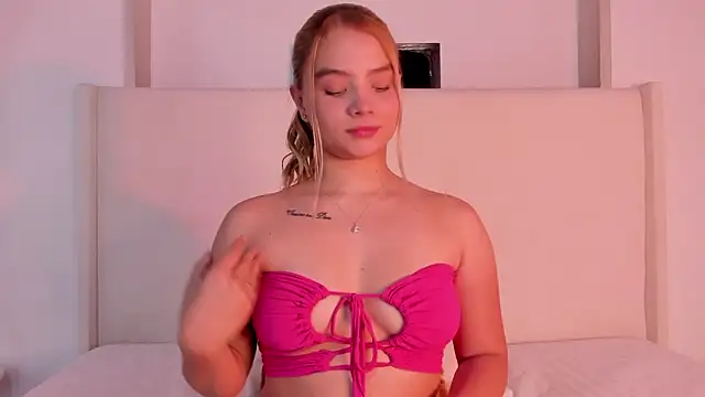 Sofi glow online show from March 5, 9:22 pm