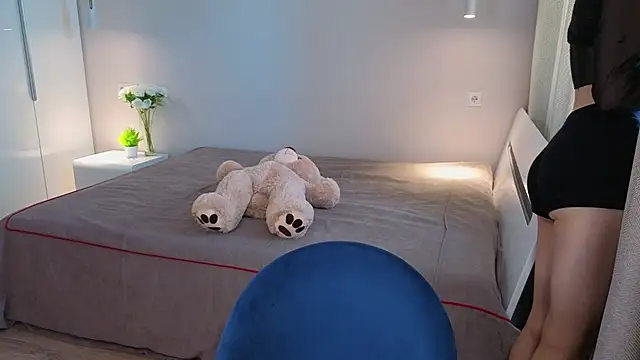 EffieAngel online show from September 23, 11:35 am
