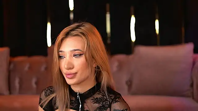 SiennaJayden online show from June 6, 8:19 am