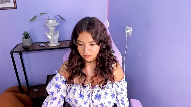 Snapshot of SweetVenuss_ chatting on September 20, 12:28 pm SweetVenuss online show from September 20, 12:28 pm