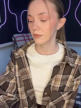 MilaMoone online show from February 4, 10:54 am