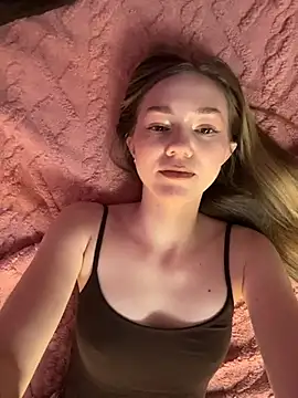 MilaMoone online show from March 7, 11:18 am