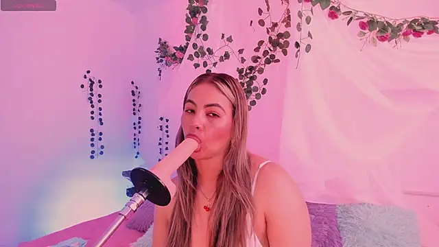 chubbyZoe online show from November 5, 2:50 pm