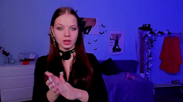 BetsyKiss online show from October 30, 5:13 pm