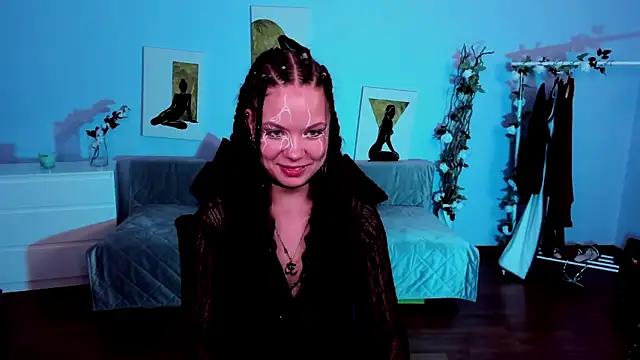 BetsyKiss online show from March 25, 5:08 pm