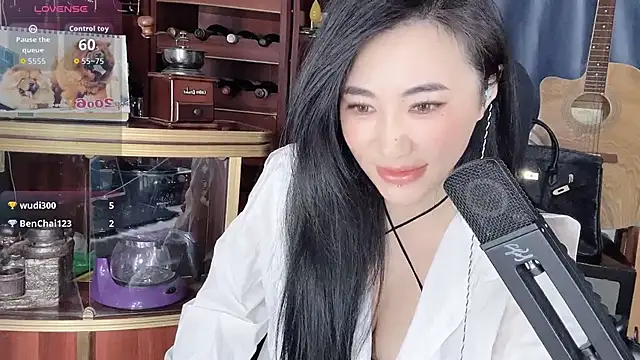 A-Lin-666 online show from September 19, 5:53 am