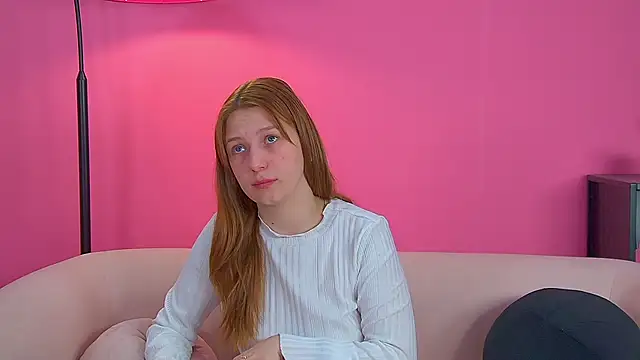 BeatriceBinoche online show from November 18, 7:18 pm