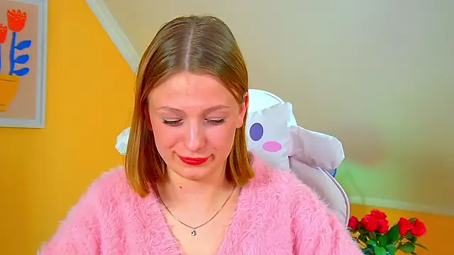 BeatriceBinoche online show from April 4, 6:33 am