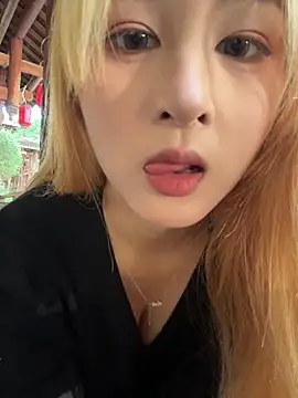 yuki june online show from November 13, 8:46 am