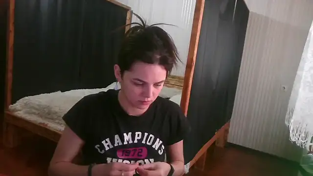 Snapshot of EthelsLover chatting on February 13, 8:54 am EthelsLover online show from February 13, 8:54 am