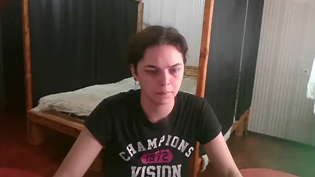 Snapshot of EthelsLover chatting on February 24, 10:02 am EthelsLover online show from February 24, 10:02 am