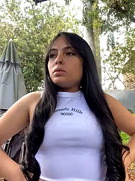 Karla 1-2 online show from November 7, 8:09 pm