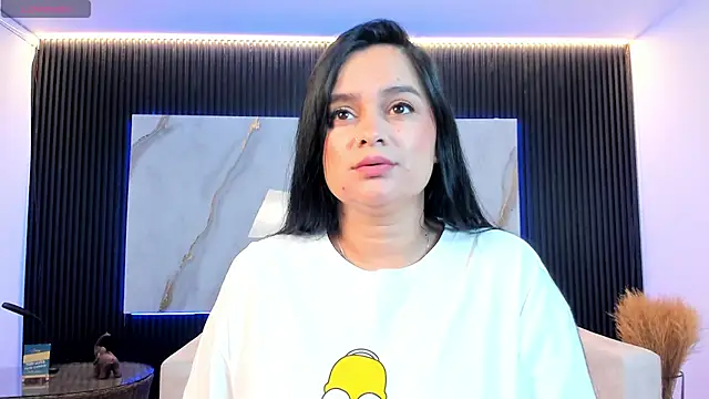 Snapshot of Megancoxx chatting on October 23, 10:47 am Megancoxx online show from October 23, 10:47 am