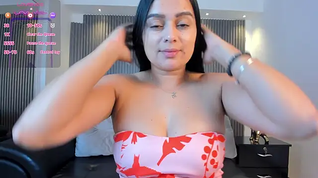 Snapshot of Megancoxx chatting on October 29, 10:50 am Megancoxx online show from October 29, 10:50 am