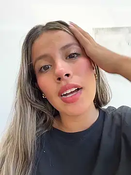 EMILIIA RICHTER   online show from October 25, 7:08 pm