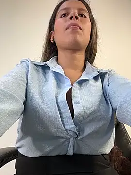 Snapshot of EMILIIA_RICHTER__ chatting on May 8, 8:14 pm EMILIIA RICHTER online show from May 8, 8:14 pm
