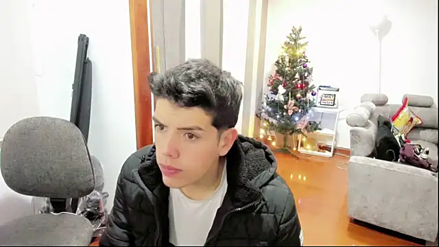 mattebret11 online show from November 13, 9:41 am