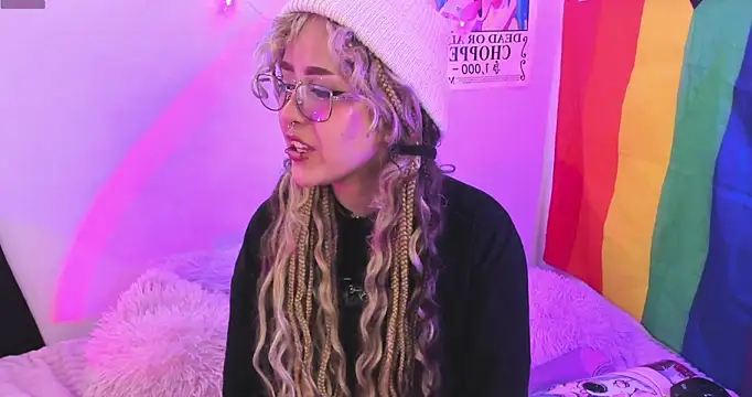 NekoWaifu online show from December 5, 1:31 pm