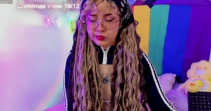 NekoWaifu online show from December 15, 1:48 pm