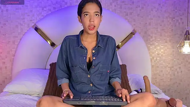 paulina cano online show from October 15, 7:14 pm