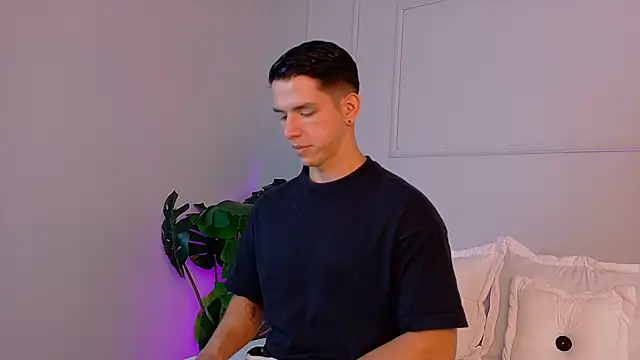 ZaneDawson online show from December 18, 3:51 pm