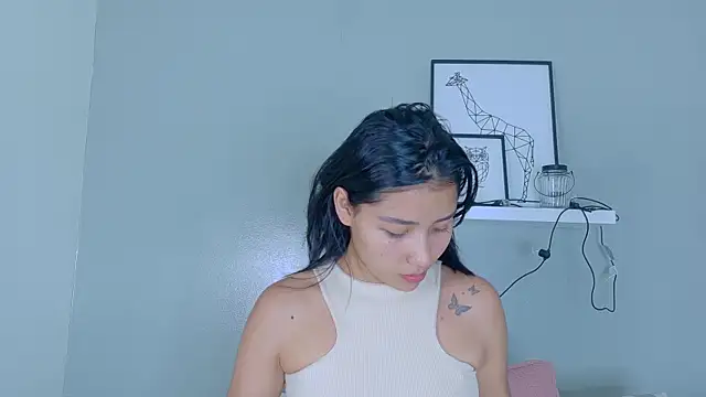 Snapshot of SarahEvans___ chatting on November 13, 7:35 pm SarahEvans online show from November 13, 7:35 pm