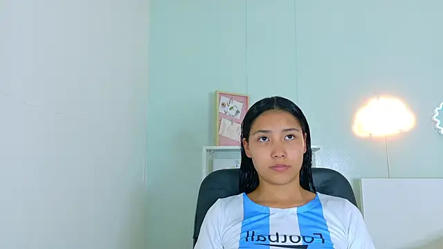 Snapshot of SarahEvans___ chatting on November 14, 7:45 pm SarahEvans online show from November 14, 7:45 pm