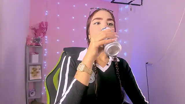 ashlysmith 01 online show from October 17, 1:20 am