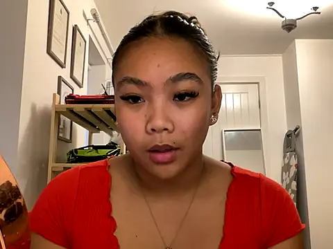 MissCherryyxox online show from October 3, 4:26 pm