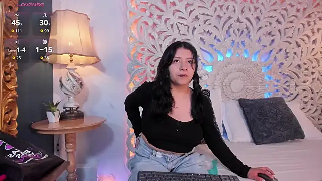 Snapshot of Sam_collinss_ chatting on November 10, 7:57 pm Sam collinss online show from November 10, 7:57 pm