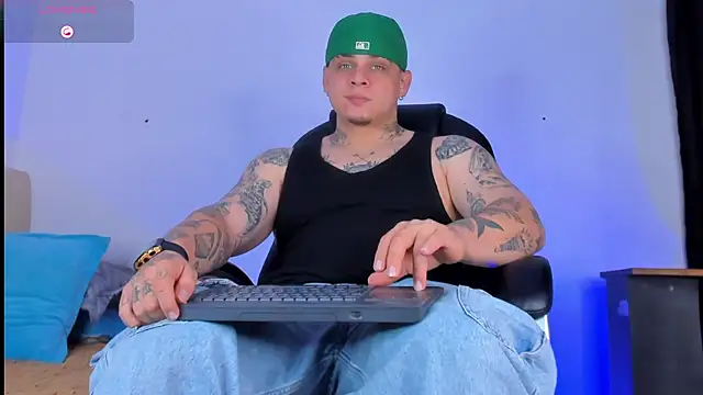 denis munera online show from October 12, 2:38 pm