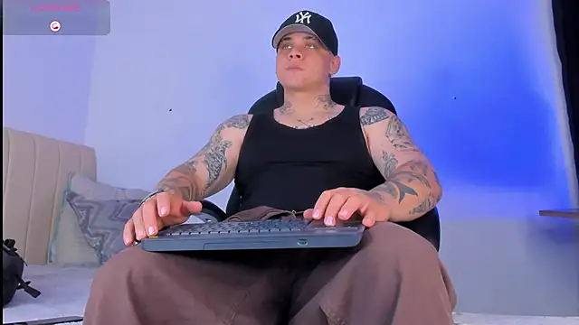 denis munera online show from October 23, 10:03 am