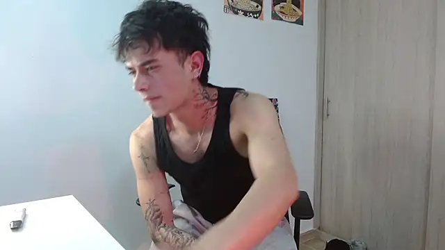 Snapshot of jaico_santos chatting on June 21, 11:18 pm jaico santos online show from June 21, 11:18 pm
