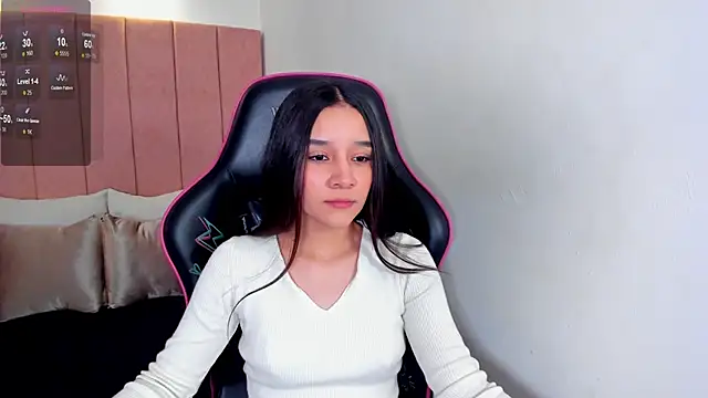 hanna jhonnes online show from October 2, 12:34 pm