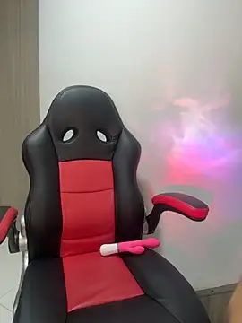 Isa klein online show from November 5, 4:45 am