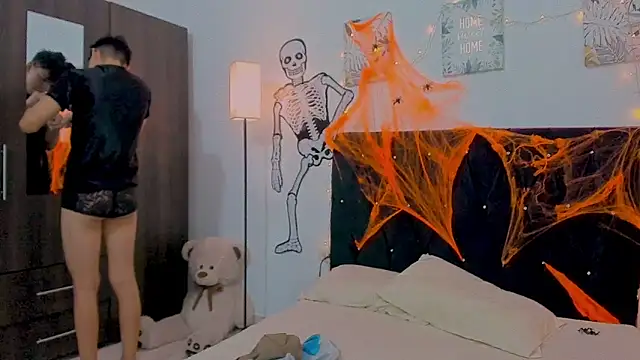 Zacktorres  online show from October 20, 10:43 pm