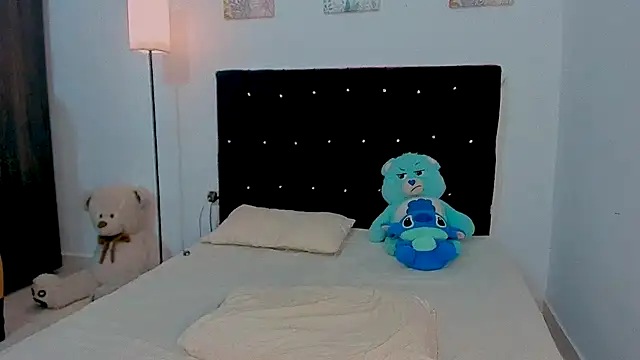 Zacktorres  online show from October 26, 10:04 pm