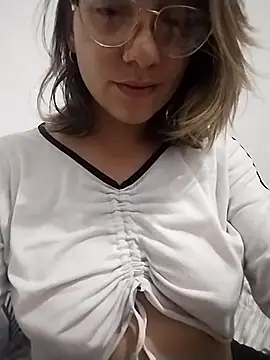 LaNickii 3352 online show from October 7, 12:08 am