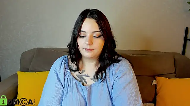 Mia R0ss online show from October 18, 1:08 am