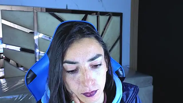 Maily a  online show from March 22, 2:59 am