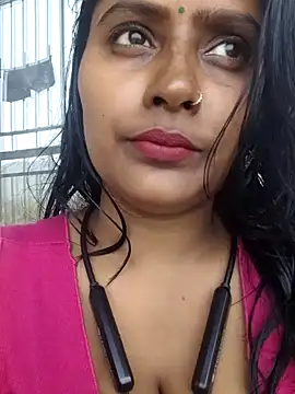 Jasmine Januja online show from February 6, 11:02 am