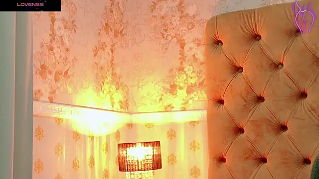 CoraVex online show from October 31, 4:35 am