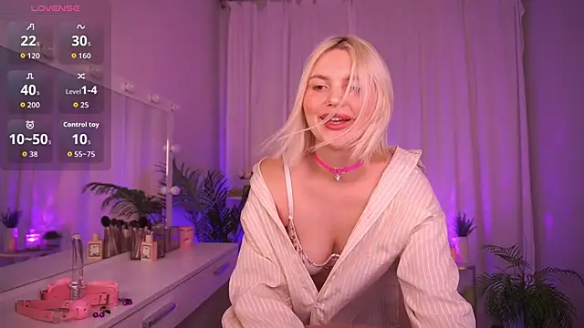 Amelia Wells online show from October 10, 5:28 am