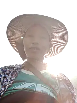 Snapshot of donna-bae chatting on October 30, 12:23 am donna-bae online show from October 30, 12:23 am