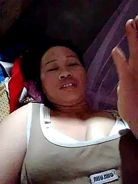 Snapshot of donna-bae chatting on March 6, 8:49 pm donna-bae online show from March 6, 8:49 pm