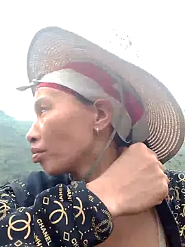 Snapshot of donna-bae chatting on March 25, 9:59 am donna-bae online show from March 25, 9:59 am