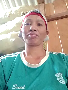 Snapshot of donna-bae chatting on April 1, 5:41 am donna-bae online show from April 1, 5:41 am