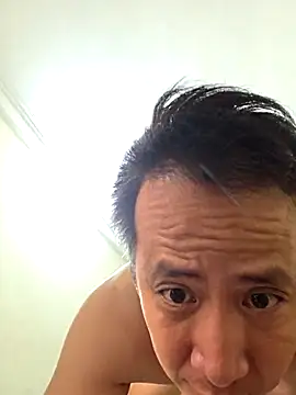 Snapshot of MaiHoang2k chatting on October 17, 5:10 am MaiHoang2k online show from October 17, 5:10 am