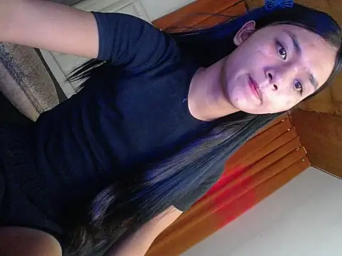 Snapshot of sweet_athena chatting on March 19, 7:23 am sweet athena online show from March 19, 7:23 am