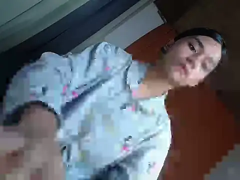 Snapshot of sweet_athena chatting on April 11, 5:12 am sweet athena online show from April 11, 5:12 am